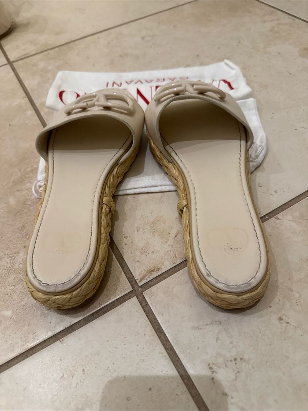 Authentic Valentino Garavani Cream Logo Espadrille Slide Mules - Picture 4 of 6